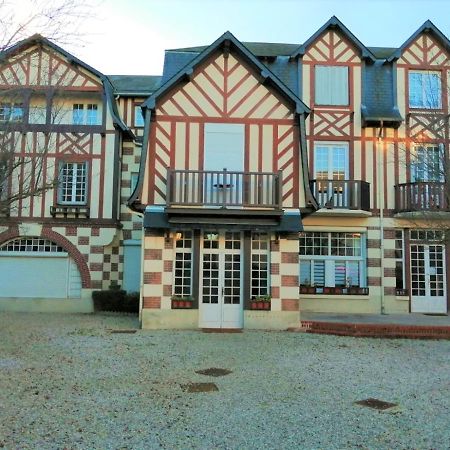 Le Petit Cabourg De La Cour Normande Studio Coeur De Ville -1 A 2 Personness 外观 照片