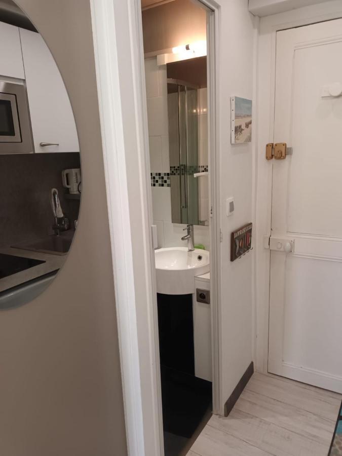 Le Petit Cabourg De La Cour Normande Studio Coeur De Ville -1 A 2 Personness 外观 照片